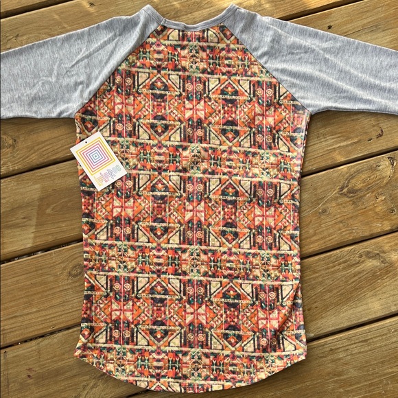 LuLaRoe Randy Tee - Picture 5 of 6